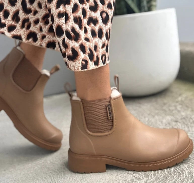 Cooma II Tan